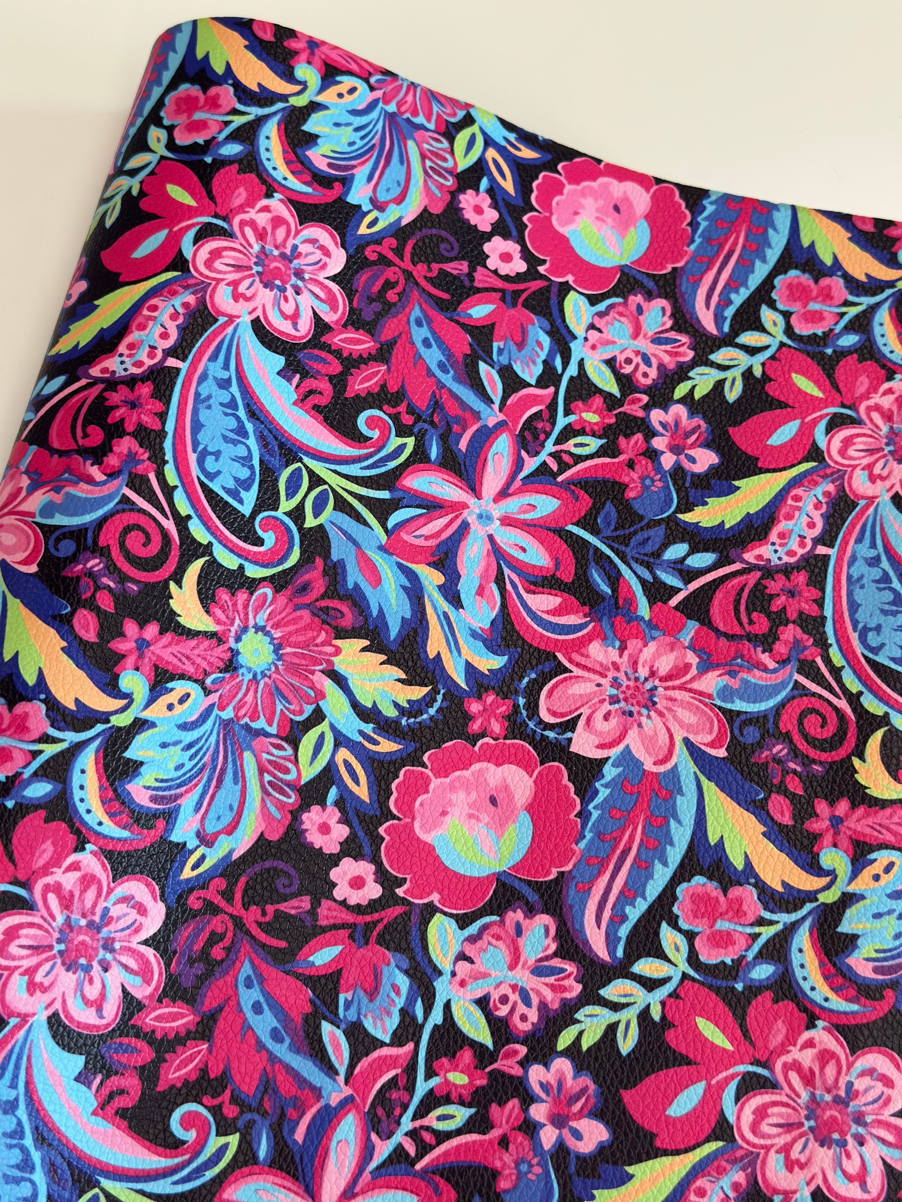 Royal Watercolor Preppy Floral Pebble Vinyl