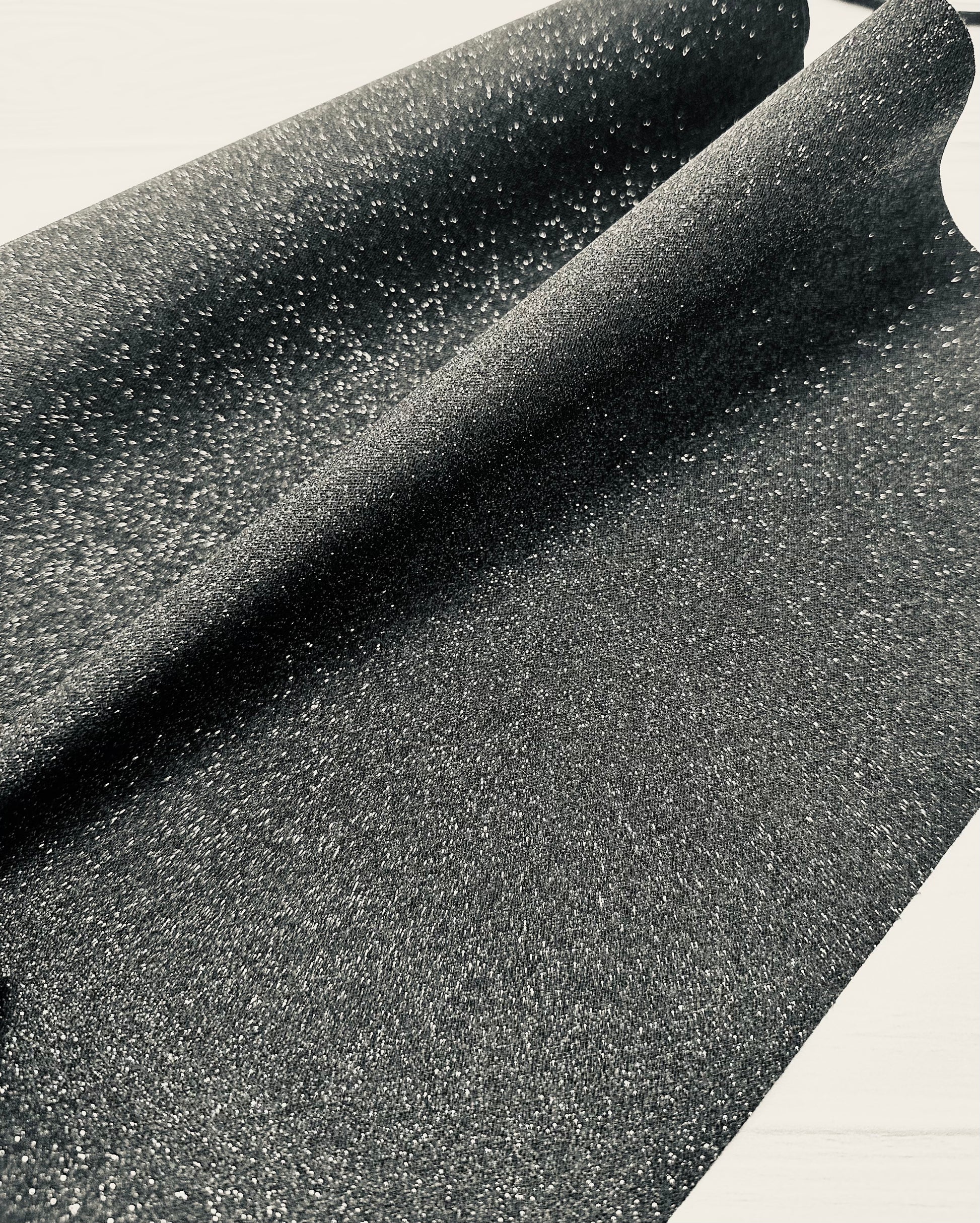 Lightweight Black Glitter Vinyl (non sticky) – Wonderground Fabrics