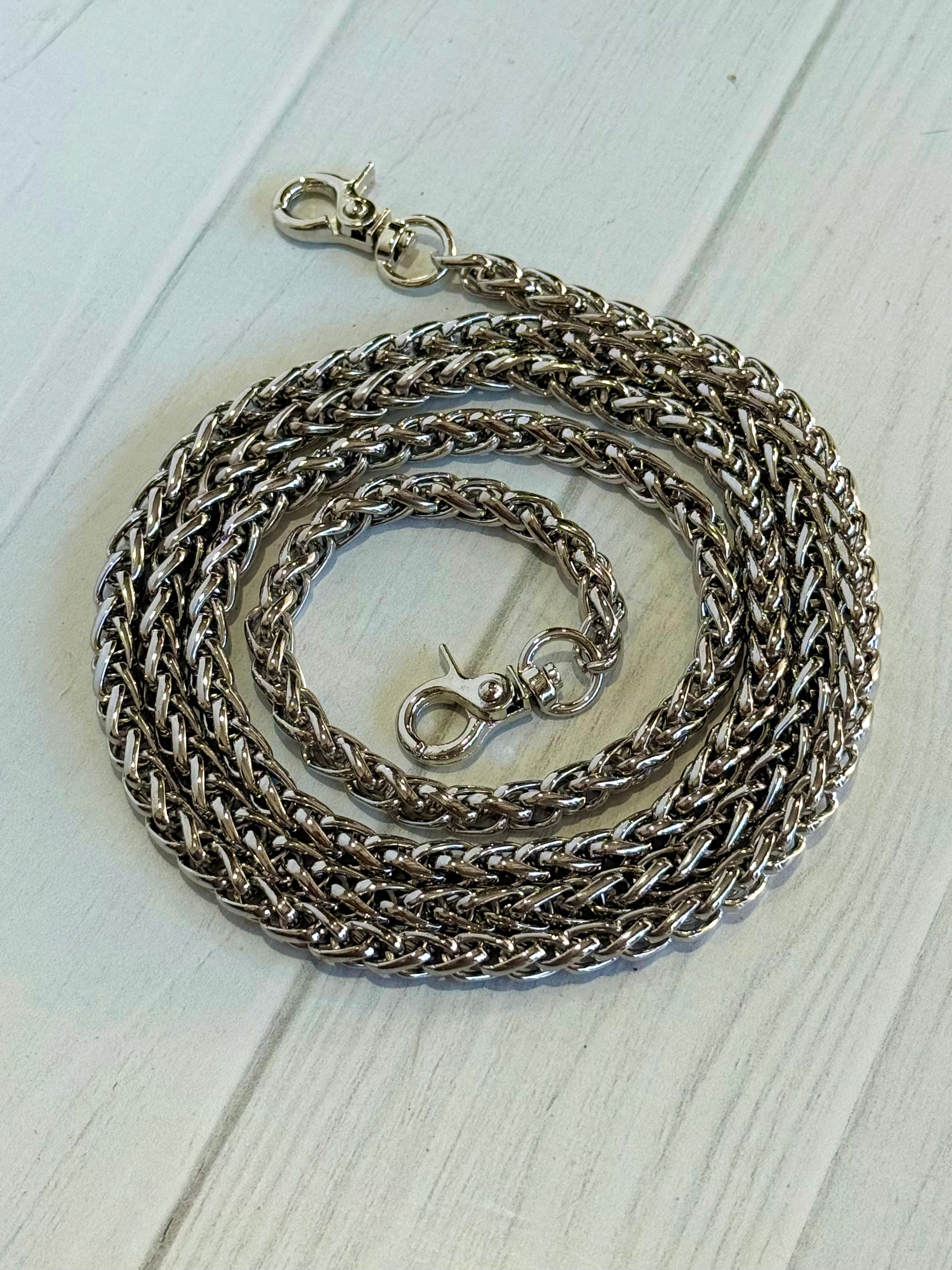 Circle Clasp Chain Bag Strap