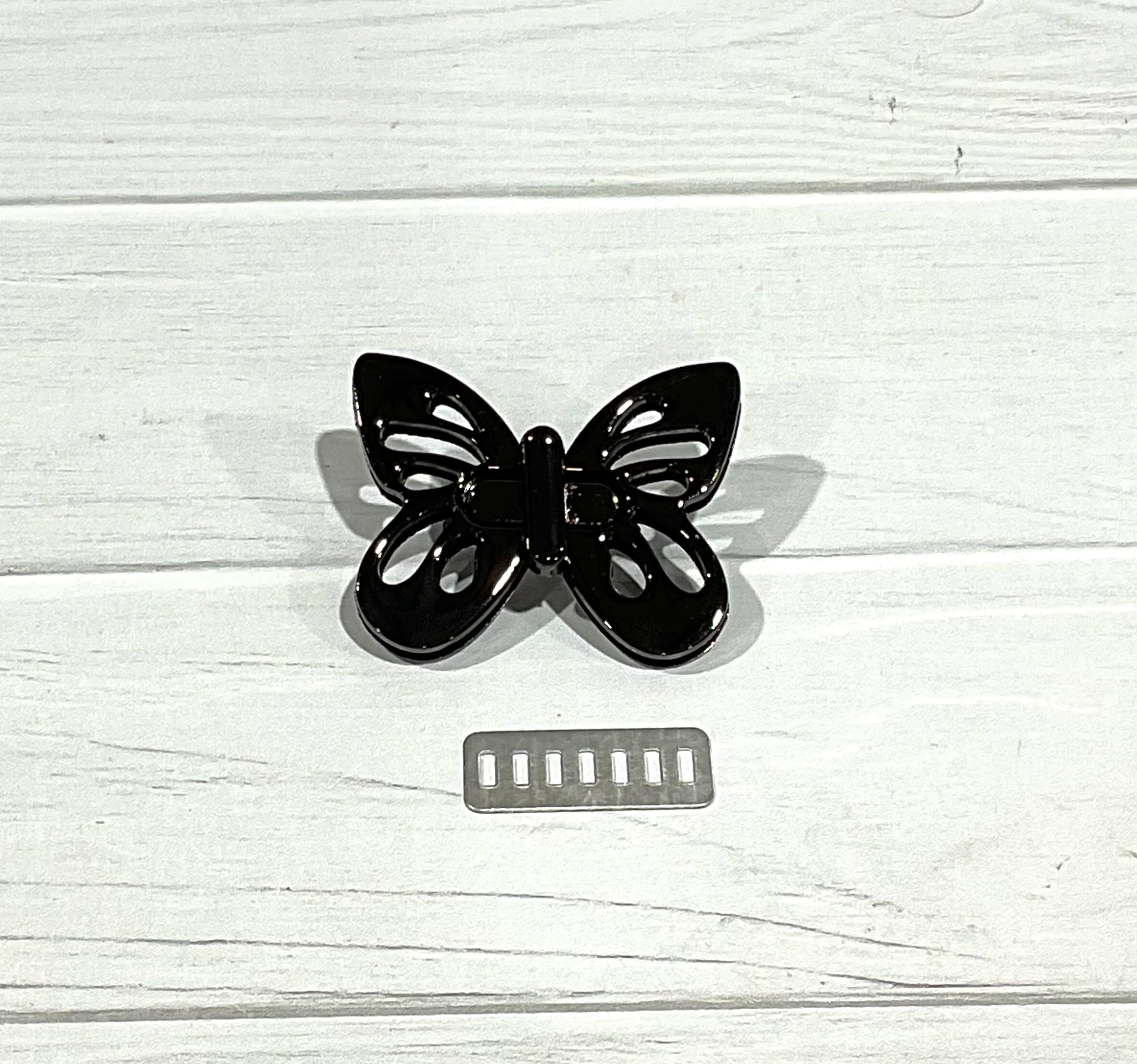 Butterfly turn lock / clasp