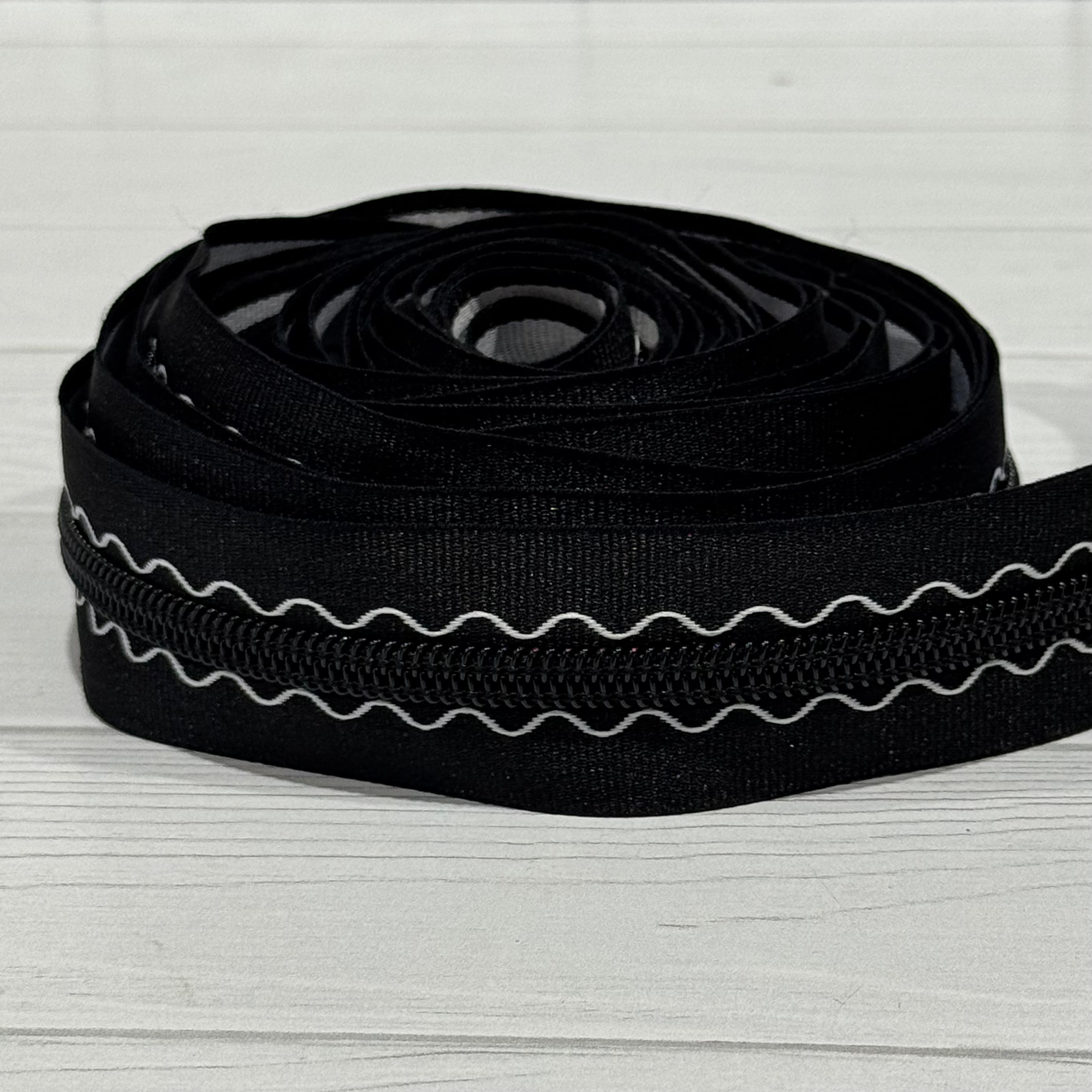 Doodle Tape with Black teeth Zipper