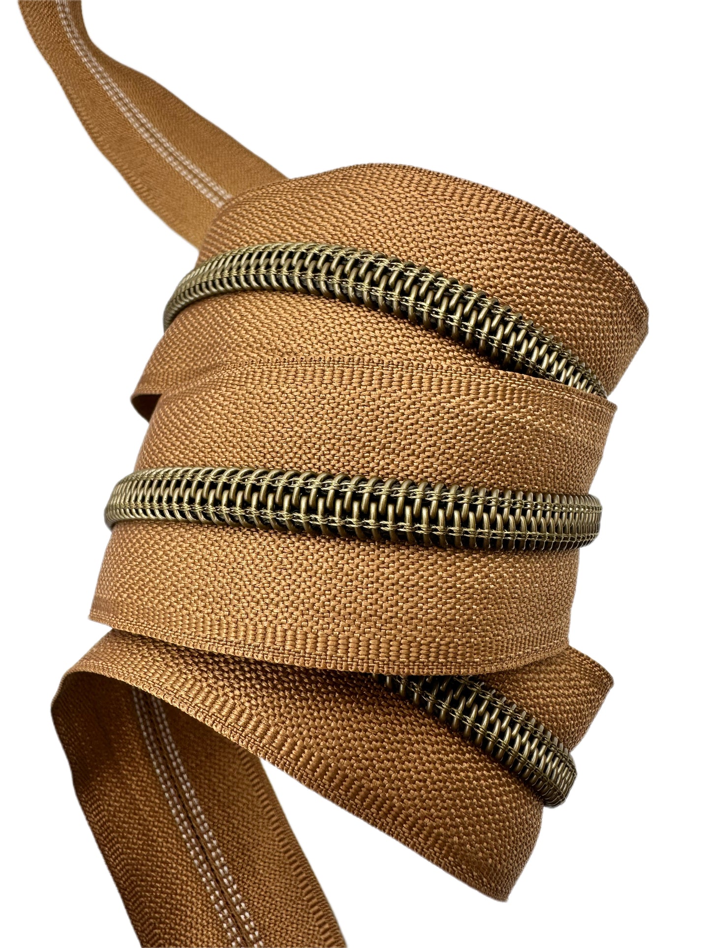 Camel zipper tape with antique teeth