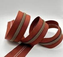Load image into Gallery viewer, Chestnut zipper tape w/ Antique teeth