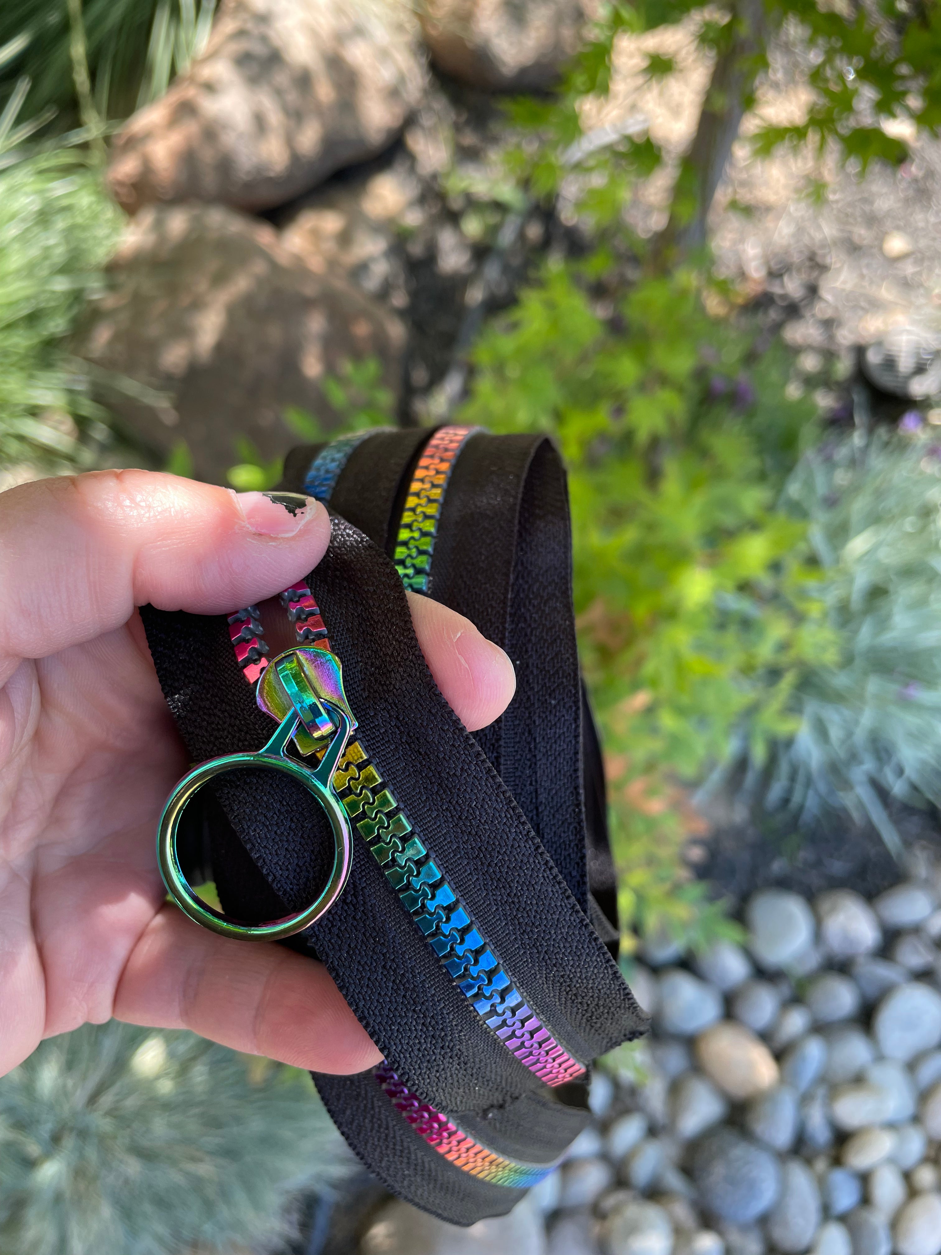 Rainbow Circle zipper pulls for #5 Resin tape