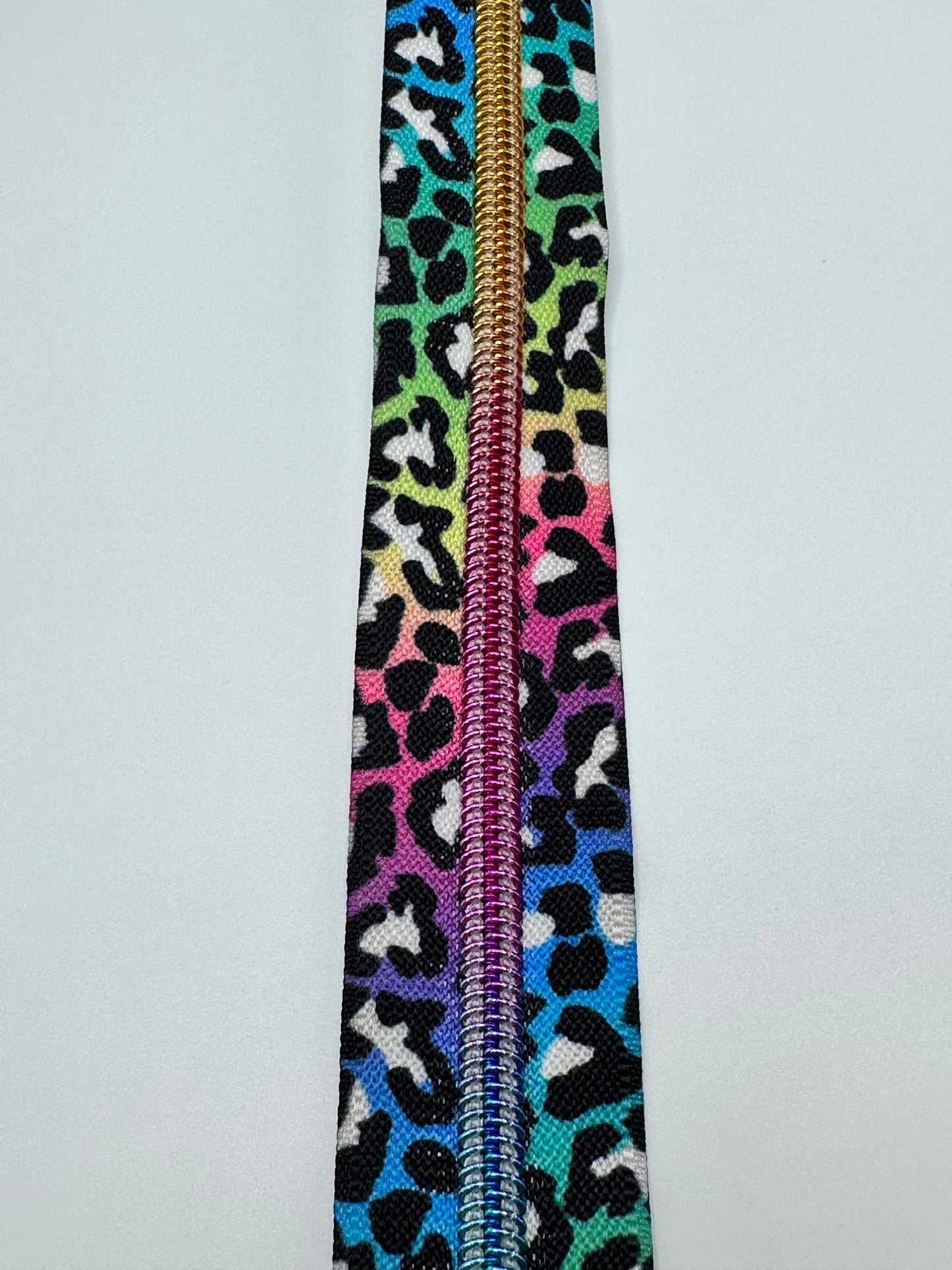 Rainbow leopard with Rainbow teeth Zipper Tape